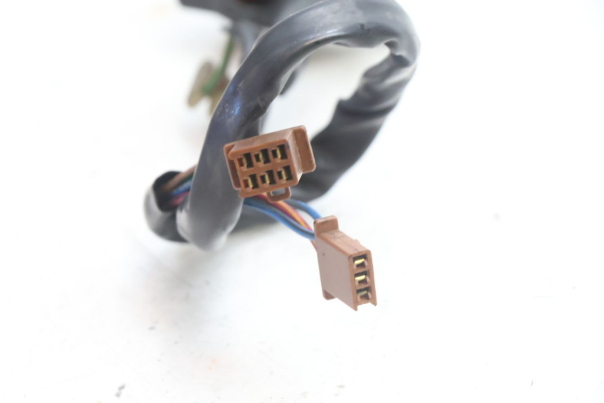 photo de RECHTS SCHALTER YAMAHA XJR 1300 (1998 - 2002) - Oberflächenzustand und Material