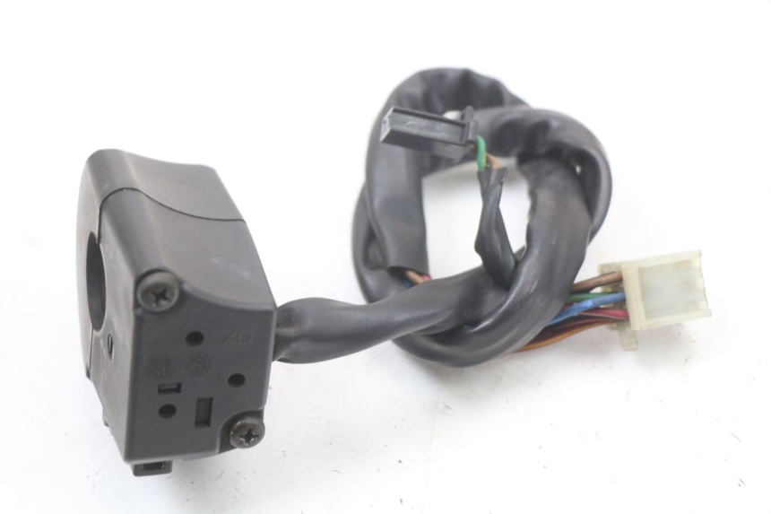 photo de RECHTS SCHALTER YAMAHA XJS DIVERSION 600 (1997 - 1999) - Technische Nahaufnahme