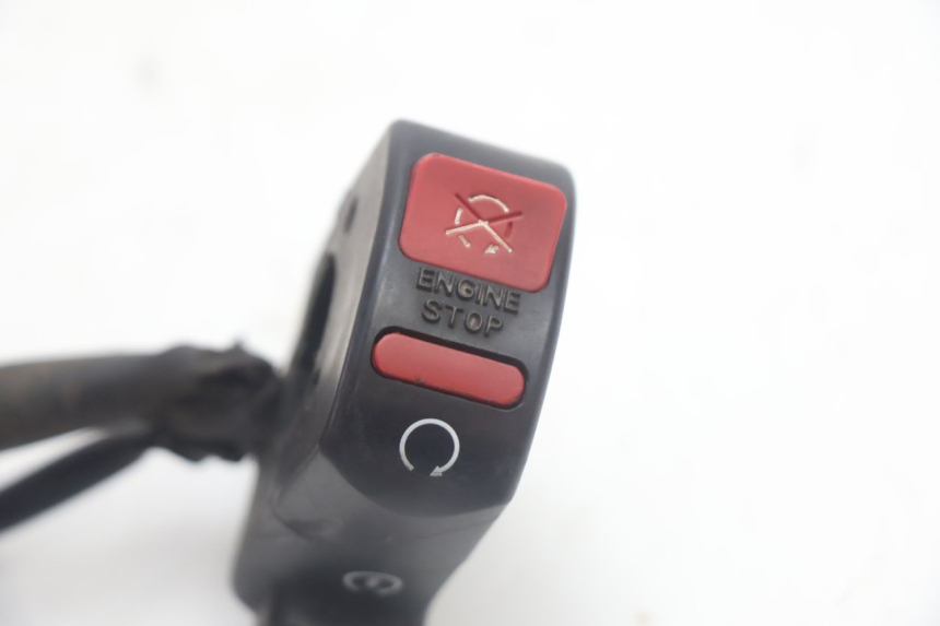 photo de RECHTS SCHALTER HONDA XLV VARADERO 125 (2007 - 2012) - Detailansicht des Bauteils