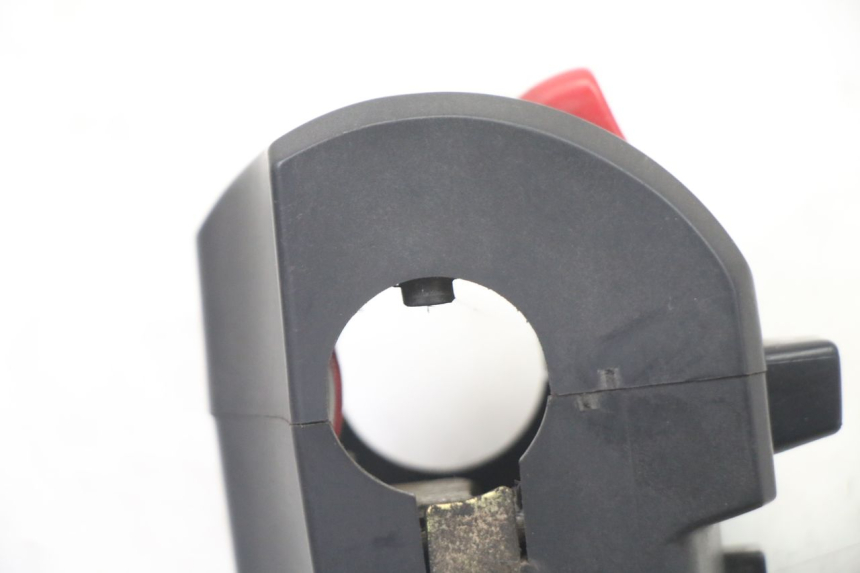 photo de RECHTER LENKERHEBEL YAMAHA FZS FAZER 600 (2001 - 2003) - Details der Befestigungspunkte