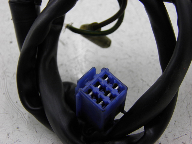 photo de RECHTS SCHALTER YAMAHA TDM 900 (2004 - 2006) - Zoom auf Gebrauchszustand