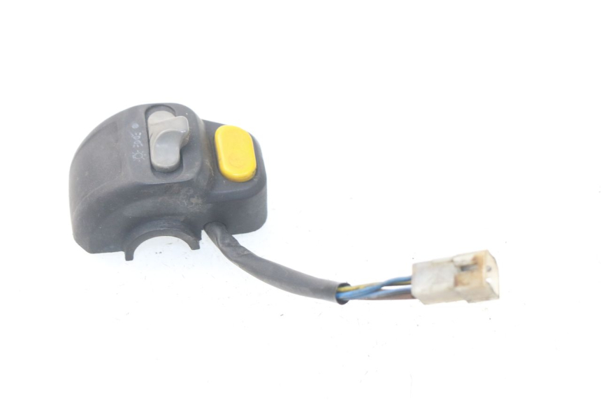 photo de RECHTER LENKERHEBEL YAMAHA YP MAJESTY 125 (1998 - 2001) - Hauptansicht