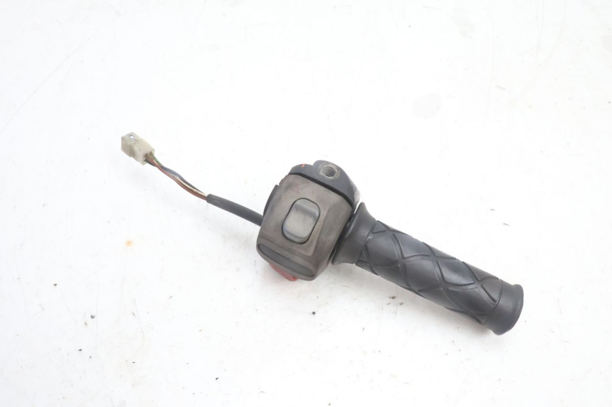 photo de RECHTER LENKERHEBEL YAMAHA YP MAJESTY 125 (2007 - 2010) - Detailansicht des Bauteils