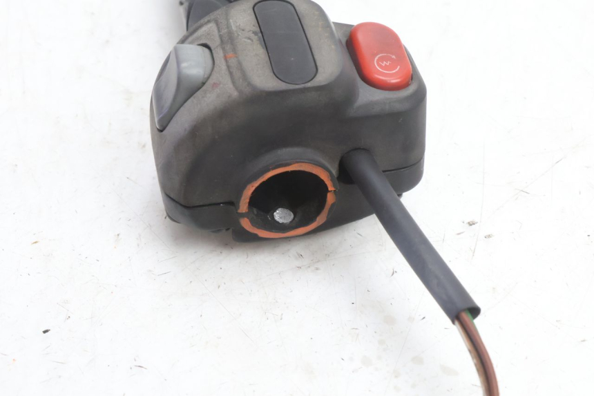 photo de RECHTER LENKERHEBEL YAMAHA YP MAJESTY 125 (2007 - 2010) - Alternative Perspektive