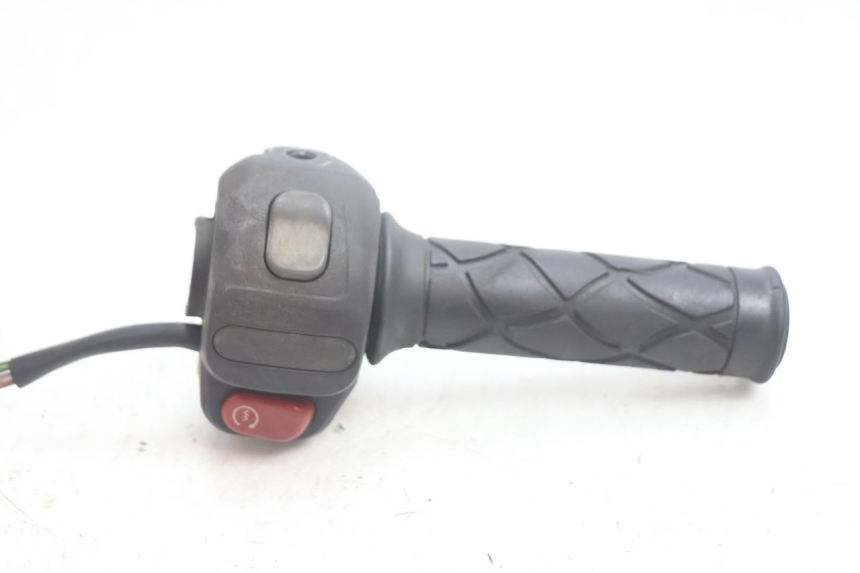 photo de RECHTER LENKERHEBEL YAMAHA YP MAJESTY 125 (2002 - 2006) - Alternative Perspektive