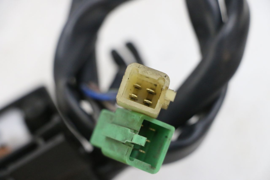 photo de RECHTS SCHALTER KAWASAKI ZR 7 750 (1999 - 2004) - Detailansicht des Bauteils