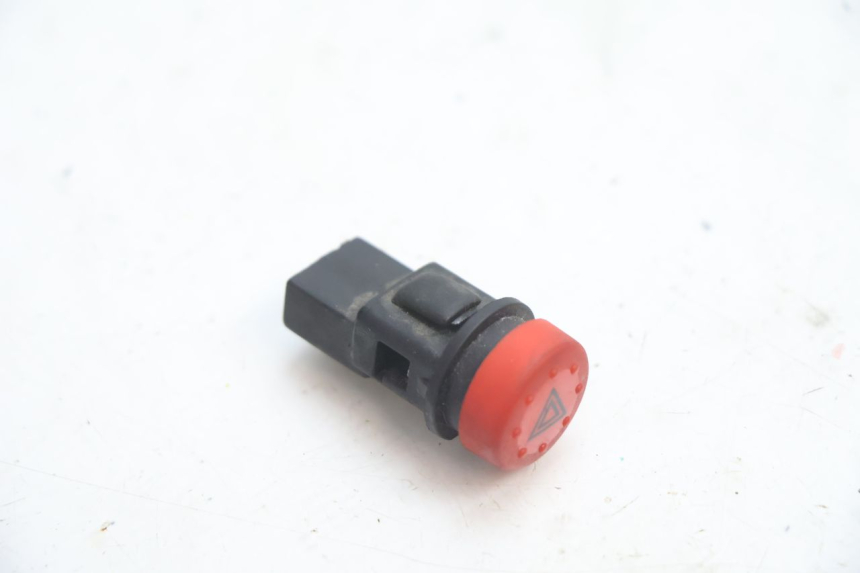 photo de BLINKER- UND WARNBLINKHEBEL PIAGGIO MP3 LT 400 (2007 - 2012) - Detailansicht des Bauteils