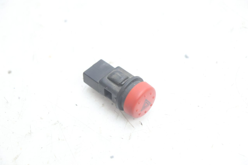 photo de WARNBLINKER SCHALTER PIAGGIO MP3 125 (2006 - 2014) - Detailansicht des Bauteils