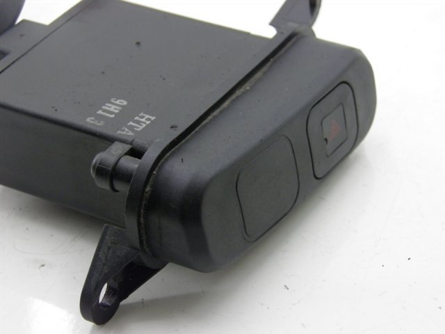 photo de WARNBLINKER SCHALTER SYM GTS EVO 125 (2009 - 2013) - Detailansicht des Bauteils