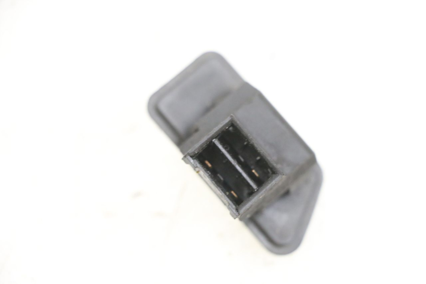 photo de BLINKERHEBEL NOTAUSGANG YAMAHA XMAX X-MAX 125 (2006 - 2009) - Detailansicht des Bauteils