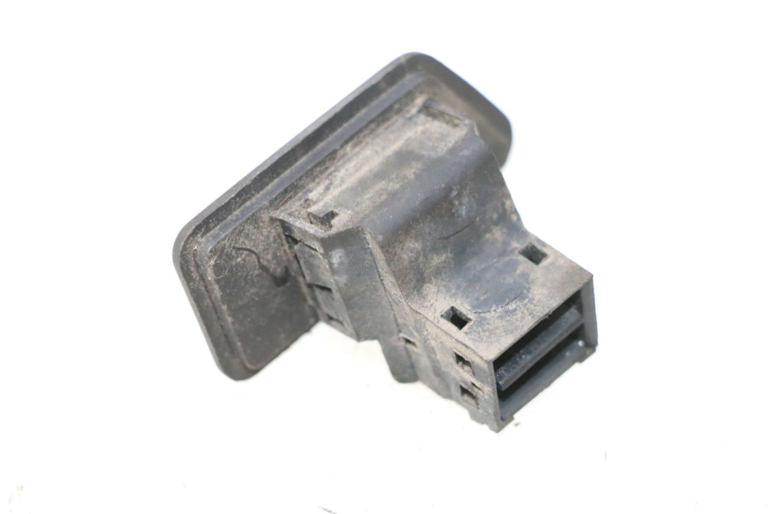 photo de BLINKERHEBEL NOTAUSGANG YAMAHA XMAX X-MAX 125 (2006 - 2009) - Zoom auf Gebrauchszustand