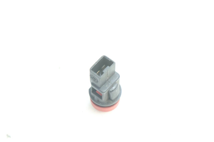 photo de WARNBLINKER SCHALTER PIAGGIO X9 AMALFI 180 (2000 - 2003) - Zoom auf Gebrauchszustand