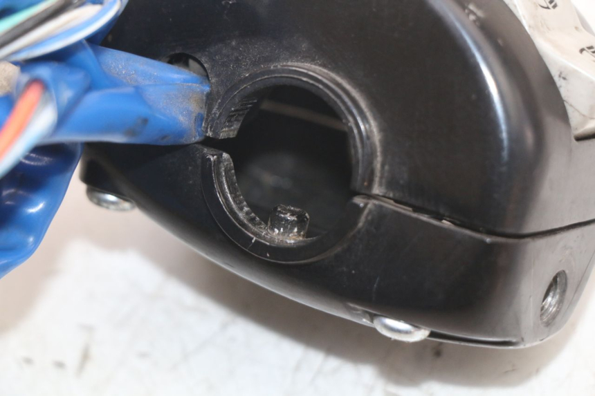 photo de LINKER LENKER KYMCO AGILITY 4T 50 (2018 - 2022) - Details der Befestigungspunkte