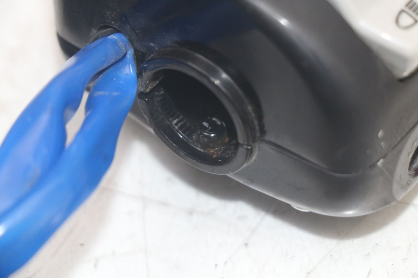 photo de LINKER LENKER KYMCO AGILITY 4T 50 (2018 - 2022) - Details der Befestigungspunkte