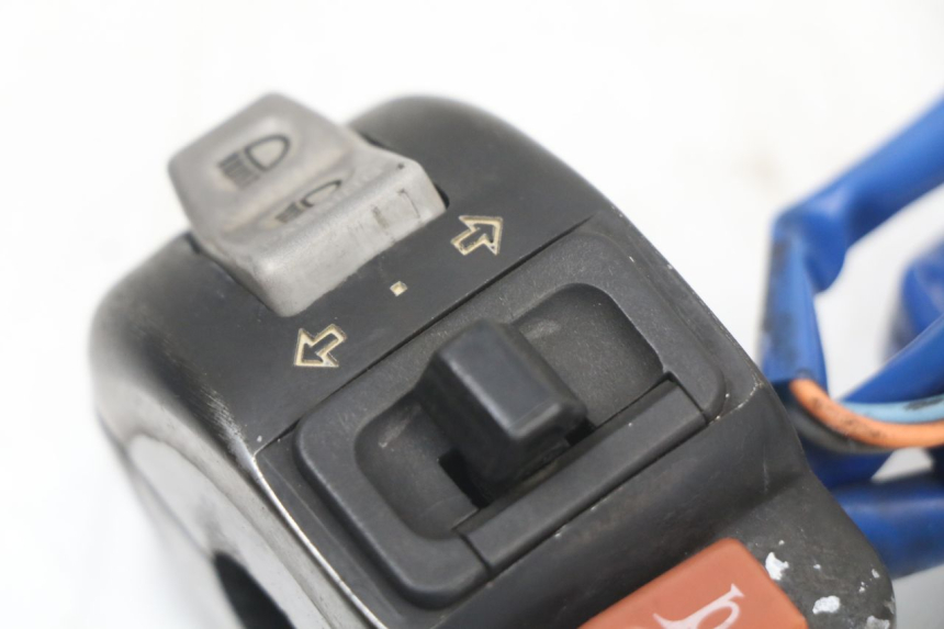 photo de LINKS SCHALTER KYMCO AGILITY CARRY 50 (2011 - 2020) - Details der Befestigungspunkte