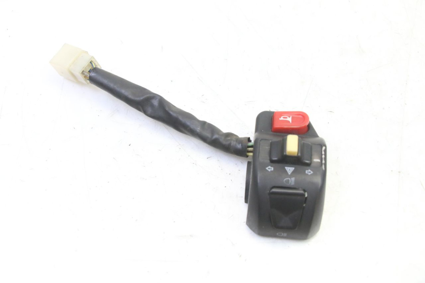 photo de LINKS KOMMUTATOR MASH BIBOP 2T 50 (2013 - 2018) - Zoom auf Gebrauchszustand