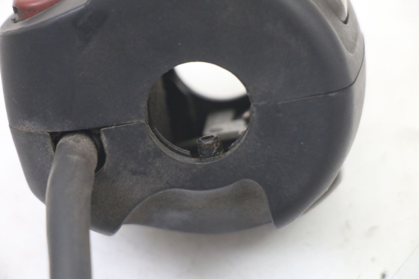 photo de LINKER LENKER BMW C1 125 (2000 - 2003) - Details der Befestigungspunkte