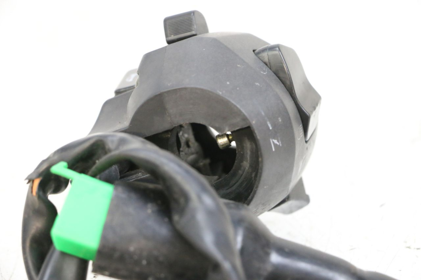 photo de LINKS SCHALTER MAG POWER BOMBERS 4T 50 (2016 - 2026) - Technische Nahaufnahme