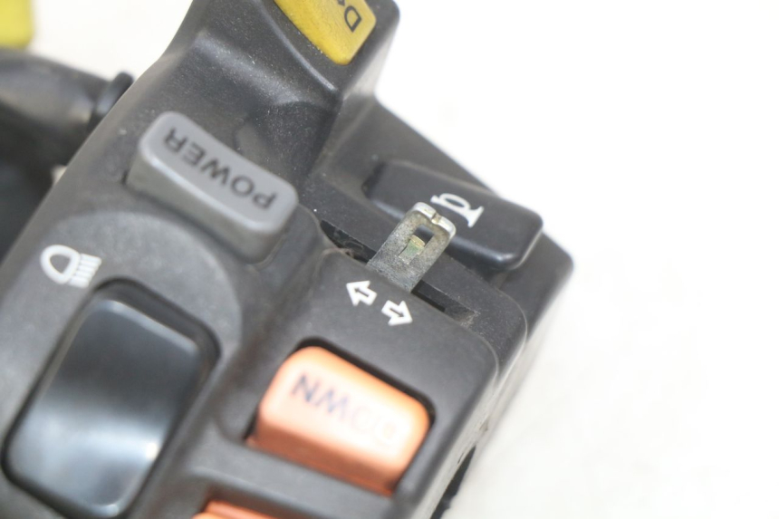 photo de LINKER LENKER SUZUKI BURGMAN 650 (2002 - 2004) - Oberflächenzustand und Material