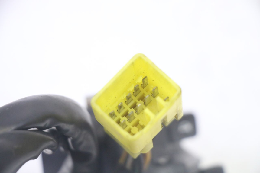 photo de LINKER LENKER SUZUKI BURGMAN 125 (2007 - 2014) - Details der Befestigungspunkte