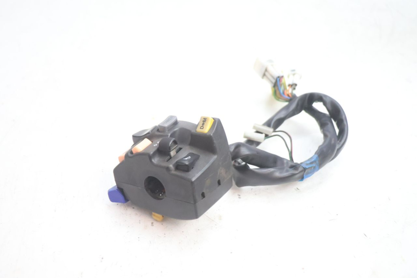 photo de LINKS SCHALTER SUZUKI BURGMAN EXECUTIVE ABS 650 (2006 - 2012) - Zoom auf Gebrauchszustand