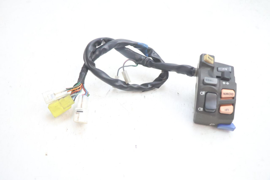 photo de LINKS SCHALTER SUZUKI BURGMAN EXECUTIVE ABS 650 (2006 - 2012) - Alternative Perspektive