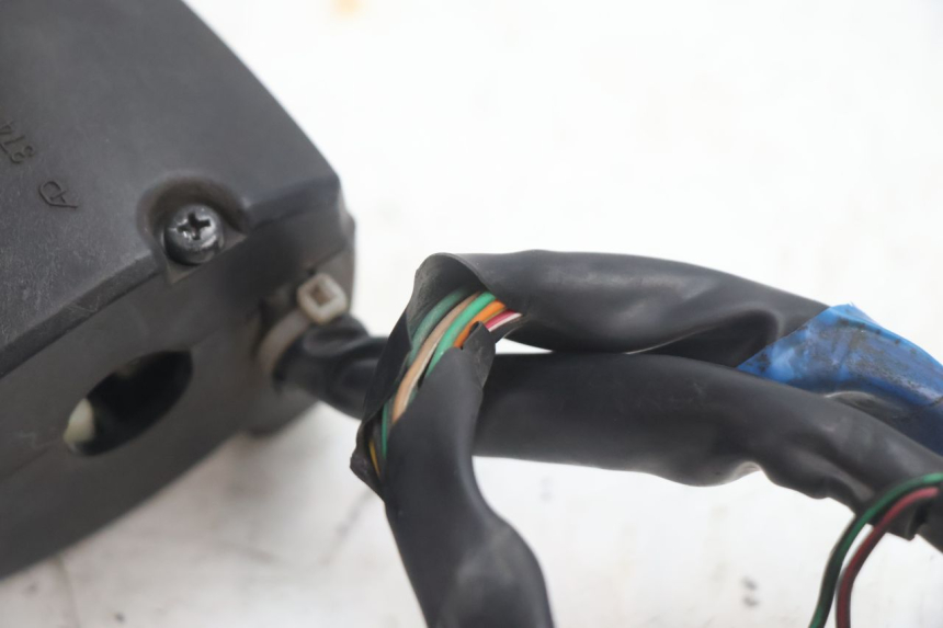 photo de LINKS SCHALTER SUZUKI BURGMAN EXECUTIVE ABS 650 (2006 - 2012) - Oberflächenzustand und Material
