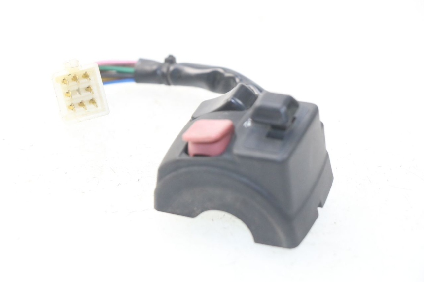 photo de LINKS SCHALTER YAMAHA BW'S 50 (2004 - 2017) - Alternative Perspektive