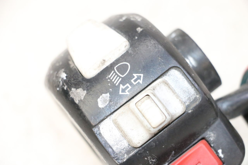 photo de LINKS SCHALTER YAMAHA BW'S 100 (1999 - 2002) - Oberflächenzustand und Material