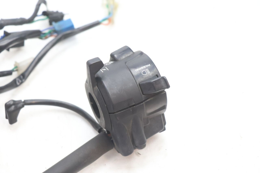 photo de LINKS SCHALTER HONDA CB F HORNET 600 (2005 - 2006) - Technische Nahaufnahme
