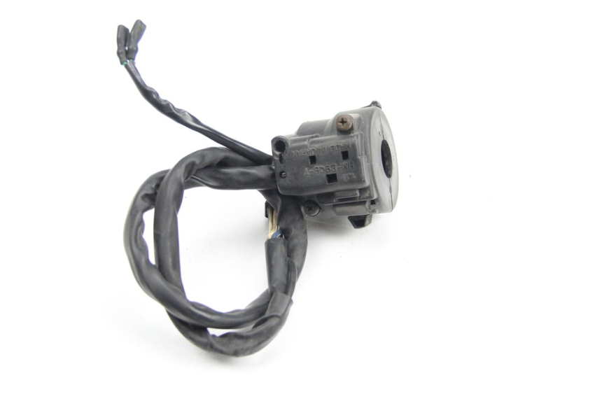 photo de LINKS SCHALTER HONDA CBR F SC21 1000 (1986 - 1992) - Detailansicht des Bauteils