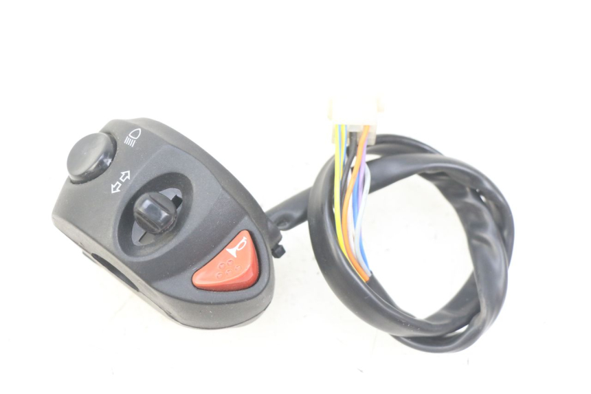 photo de LINKS SCHALTER PEUGEOT CITYSTAR IE 2T 50 (2018 - 2021) - Hauptansicht