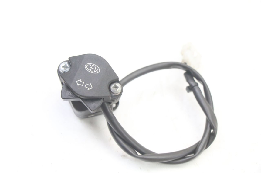 photo de LINKS SCHALTER DERBI SENDA SM DRD X-TREME 50 (2011 - 2017) - Zoom auf Gebrauchszustand