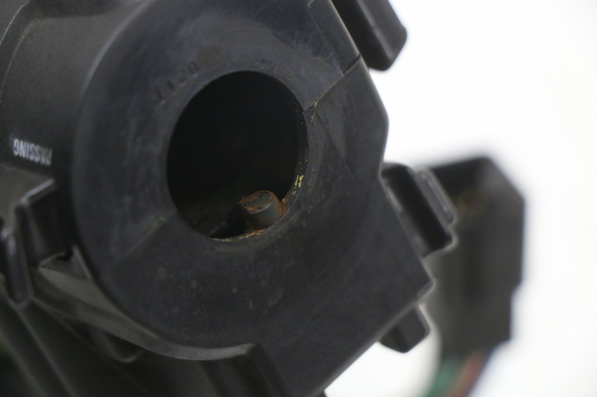 photo de LINKS SCHALTER KYMCO DINK STREET ABS 125 (2011 - 2018) - Technische Nahaufnahme