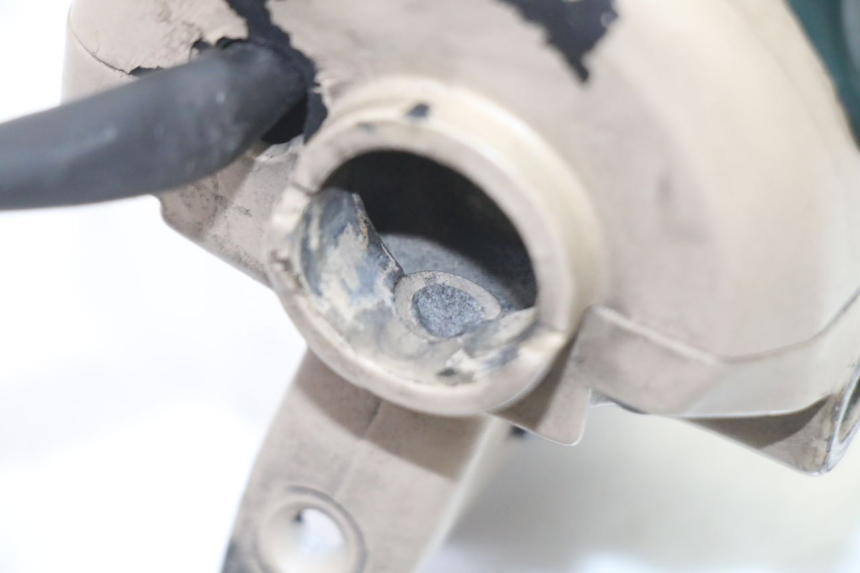 photo de LINKER LENKER PEUGEOT ELYSEO 125 (1999 - 2004) - Oberflächenzustand und Material