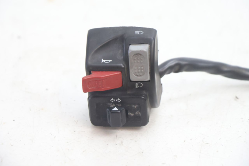 photo de LINKS SCHALTER MBK EVOLIS 80 (1993 - 1999) - Detailansicht des Bauteils