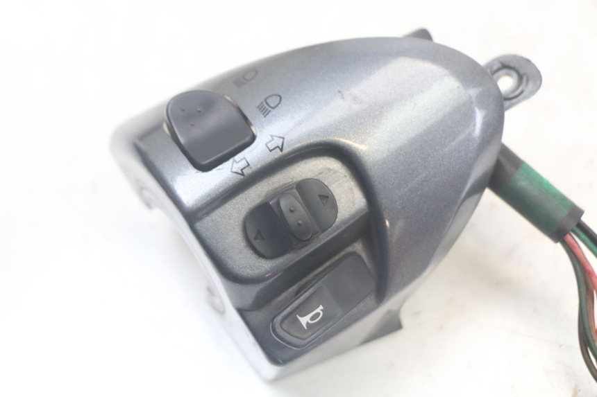 photo de LINKS SCHALTER MBK FLAME X 125 (2007 - 2016) - Detailansicht des Bauteils