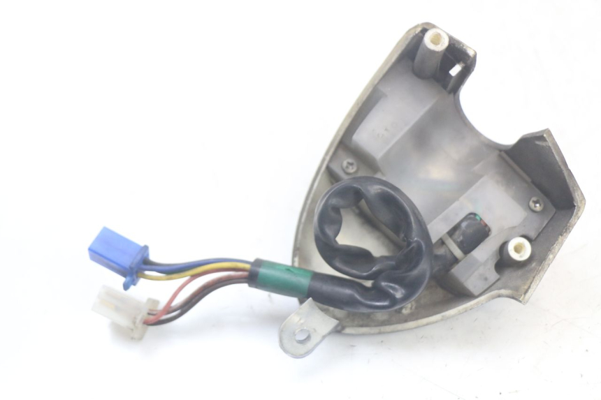 photo de LINKS SCHALTER MBK FLAME X 125 (2007 - 2016) - Details der Befestigungspunkte