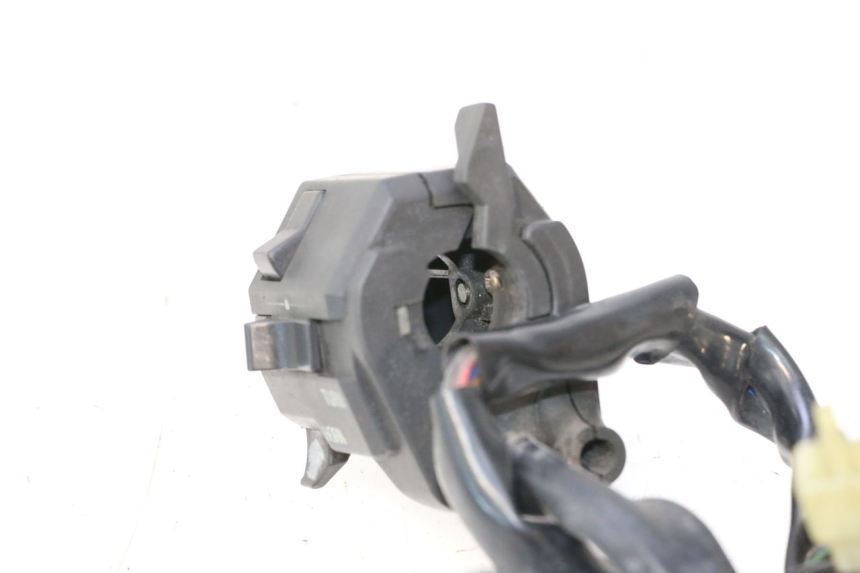 photo de LINKS SCHALTER KAWASAKI GPX F ZX750F 750 (1986 - 1990) - Technische Nahaufnahme