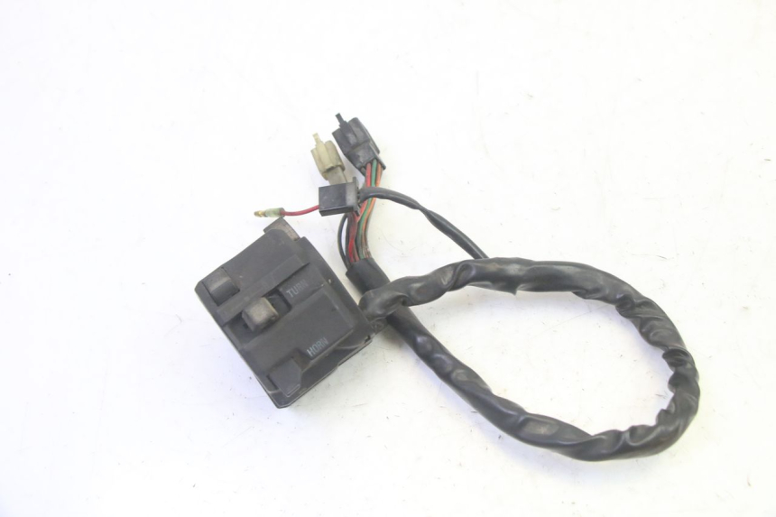 photo de LINKS SCHALTER KAWASAKI GPX R WARBIRD 600 (1988 - 1993) - Zoom auf Gebrauchszustand