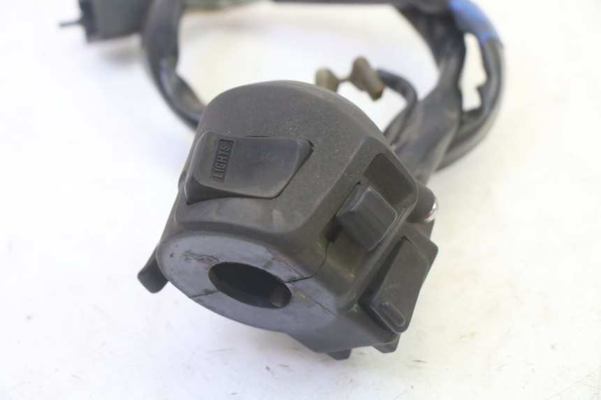 photo de LINKS SCHALTER KYMCO GRAND DINK 125 (2002 - 2007) - Zoom auf Gebrauchszustand