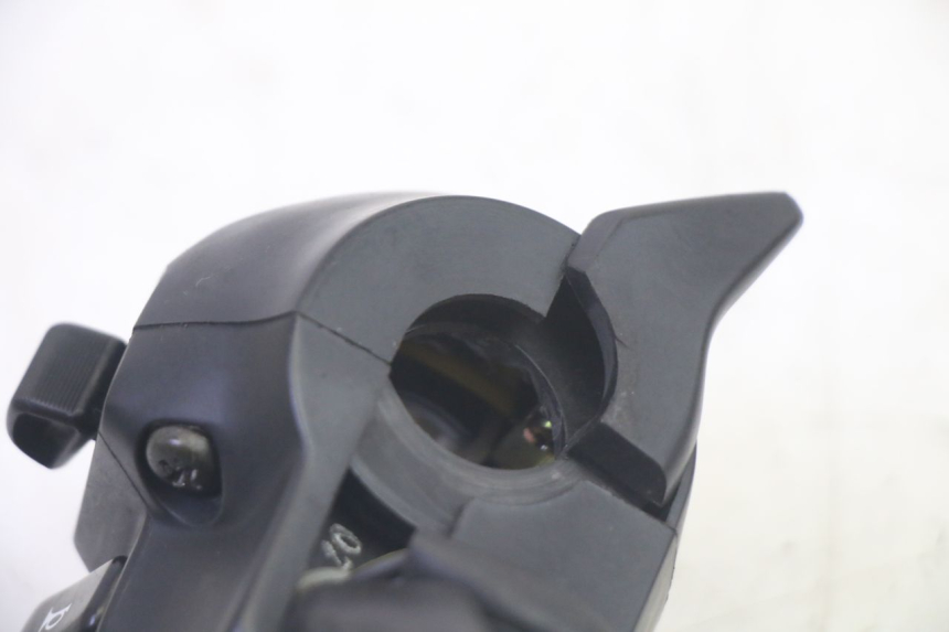 photo de LINKS SCHALTER SUZUKI GSF N BANDIT 600 (1996 - 1999) - Technische Nahaufnahme