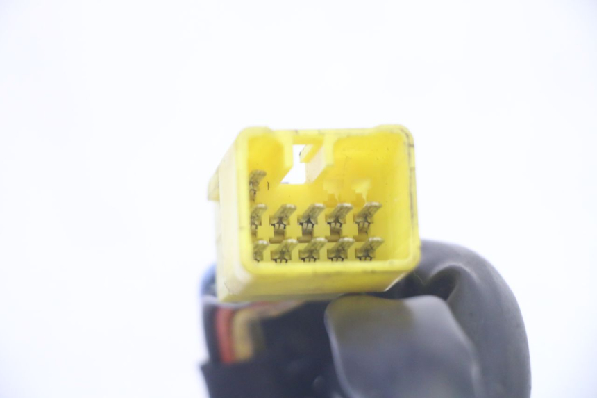 photo de LINKS SCHALTER SUZUKI GSF N BANDIT 600 (1996 - 1999) - Details der Befestigungspunkte