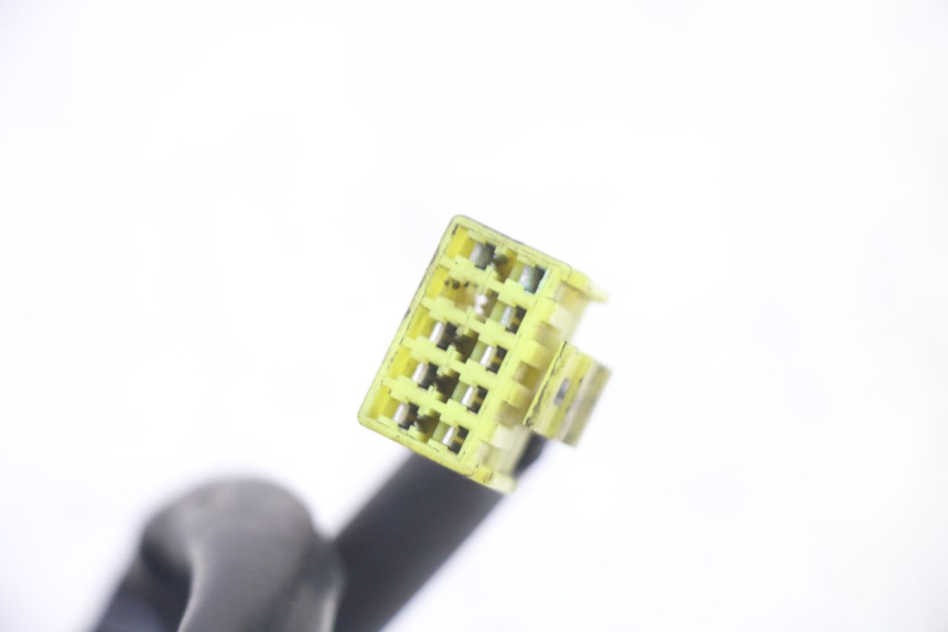 photo de LINKS SCHALTER SUZUKI GSR 750 (2011 - 2017) - Oberflächenzustand und Material