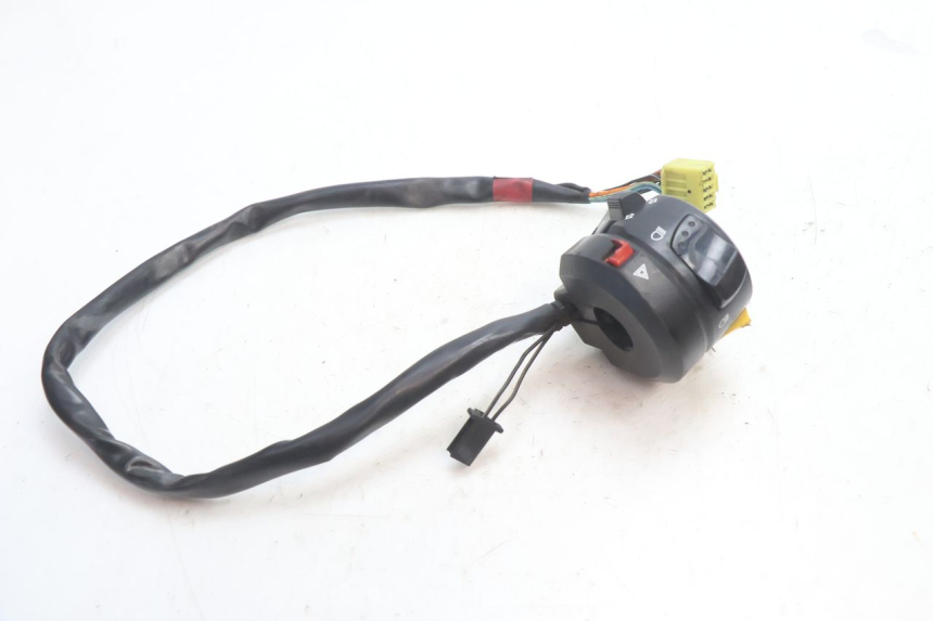 photo de LINKS SCHALTER SUZUKI GSR 600 (2005 - 2012) - Technische Nahaufnahme