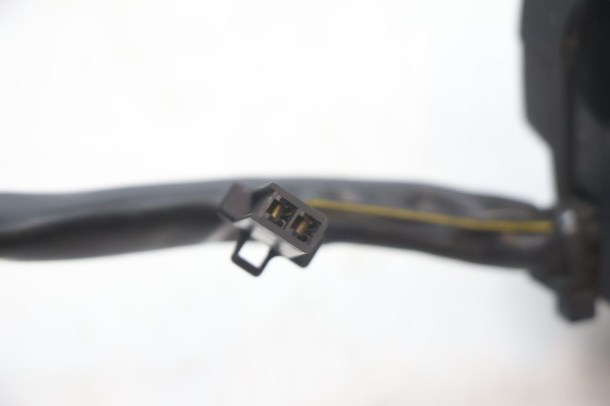 photo de LINKS SCHALTER SUZUKI GSR 600 (2005 - 2012) - Oberflächenzustand und Material