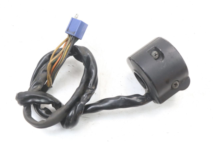 photo de LINKS SCHALTER SUZUKI GSX E 250 (1982 - 1983) - Zoom auf Gebrauchszustand