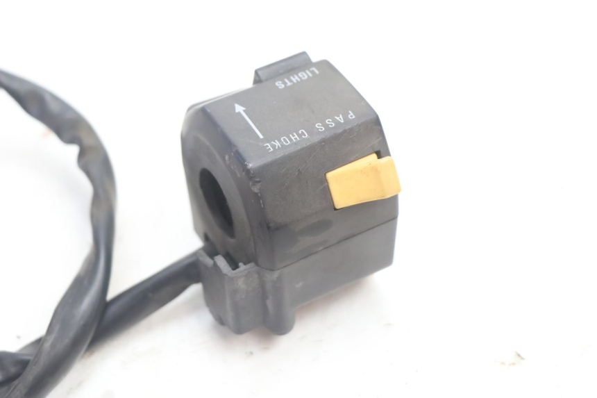 photo de LINKS SCHALTER SUZUKI GSX F GSXF 750 (1988 - 1998) - Technische Nahaufnahme