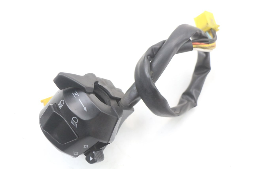 photo de LINKS SCHALTER HYOSUNG GTR 125 (2006 - 2008) - Zoom auf Gebrauchszustand