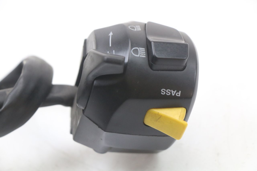 photo de LINKS SCHALTER HYOSUNG GTR 125 (2006 - 2008) - Technische Nahaufnahme